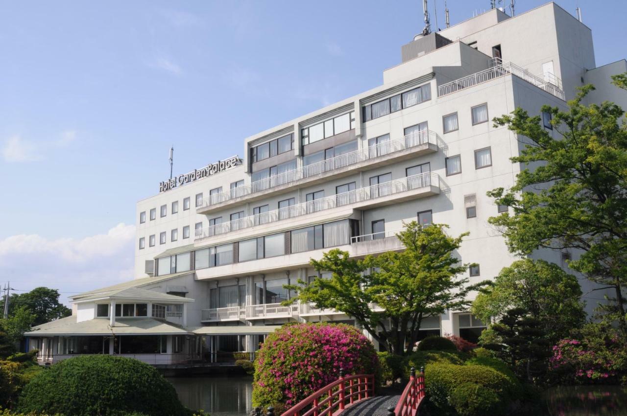 Hotel Garden Palace Kumagaya Bagian luar foto