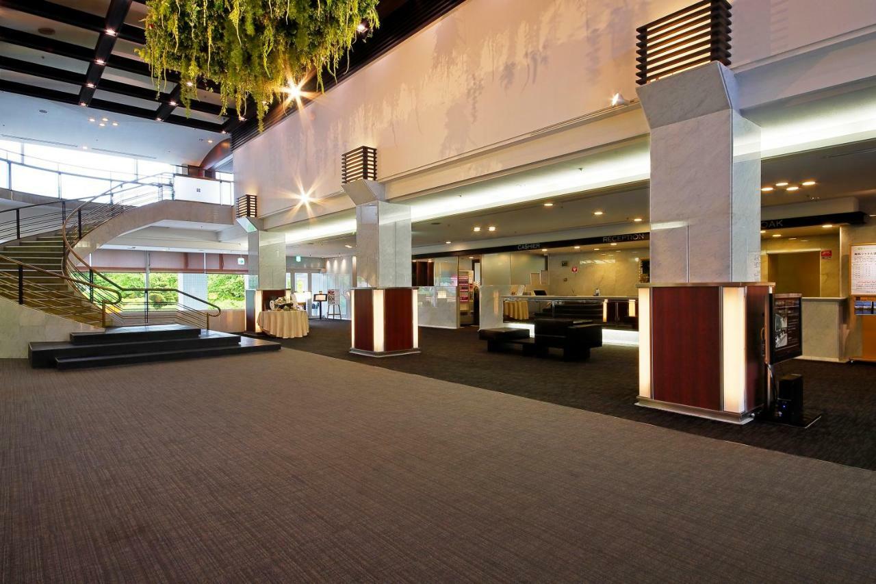 Hotel Garden Palace Kumagaya Bagian luar foto
